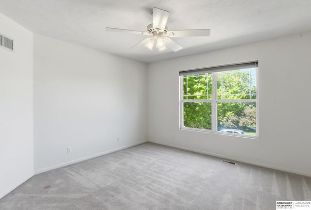 5911 S 161st Street, Omaha, NE 68135