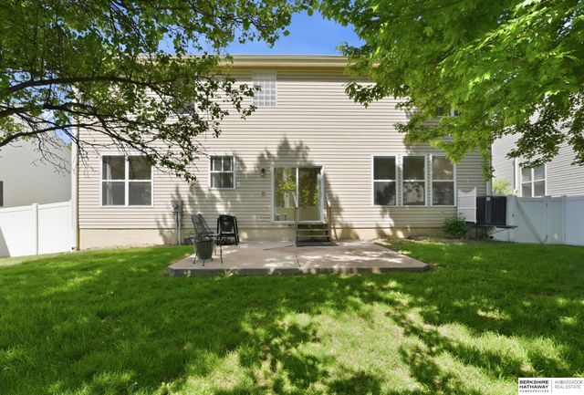 5911 S 161st Street, Omaha, NE 68135