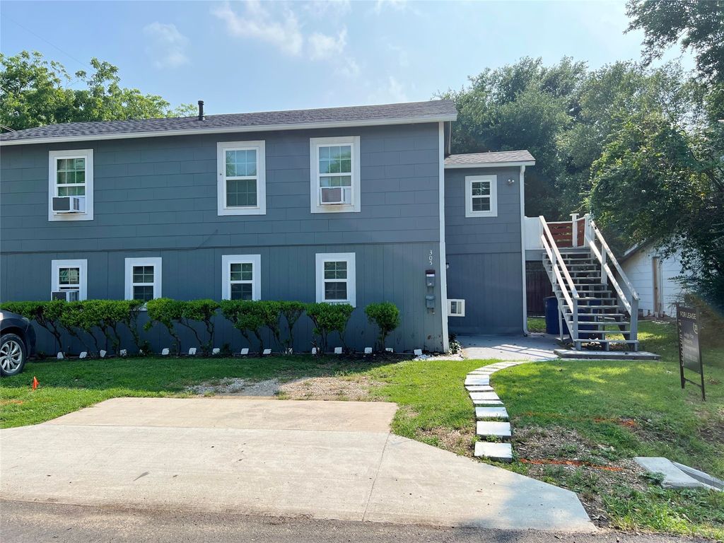 305 S Preston Street B, Ennis, TX 75119