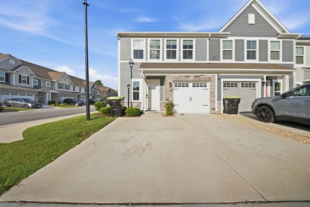 1607 Songbird LN, Chesapeake, VA 23323