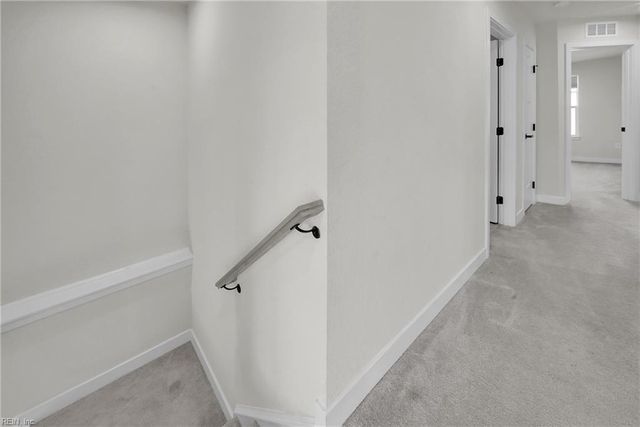 1607 Songbird LN, Chesapeake, VA 23323