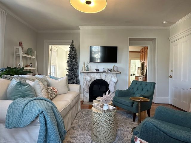 5 Record Street 2B, Newport, RI 02840