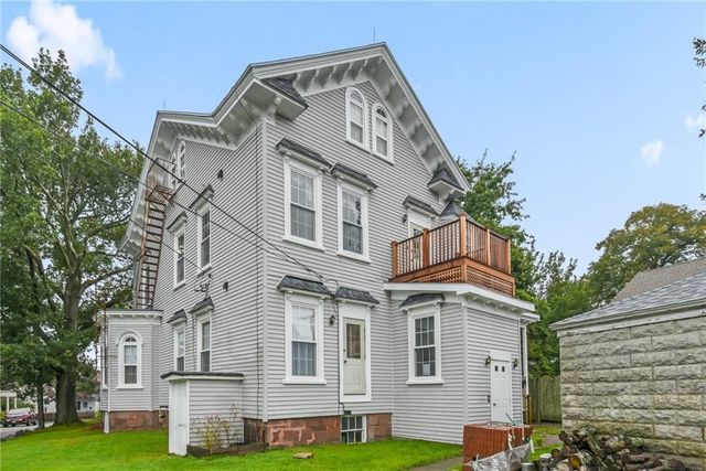 5 Record Street 2B, Newport, RI 02840