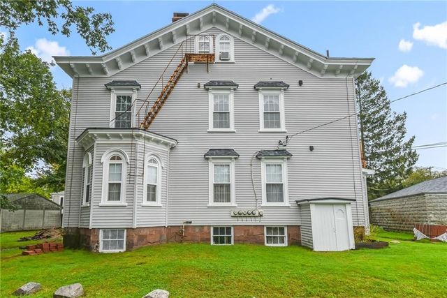 5 Record Street 2B, Newport, RI 02840