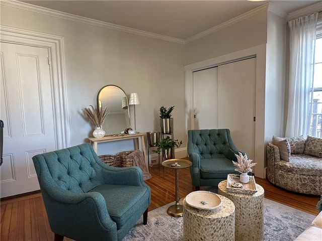 5 Record Street 2B, Newport, RI 02840