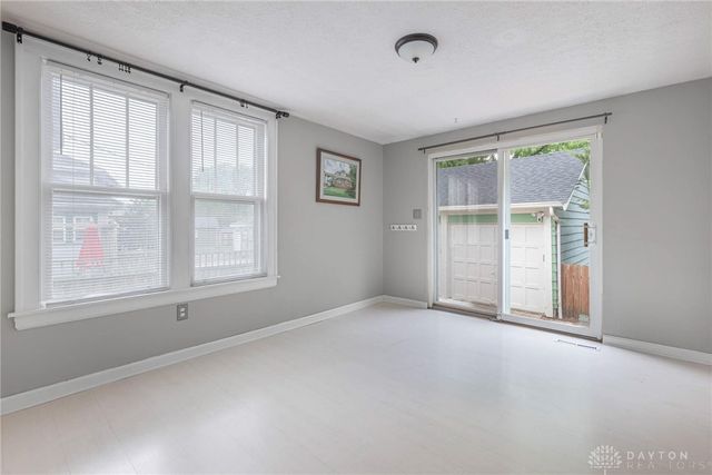 15 Kenwood Drive, Middletown, OH 45042