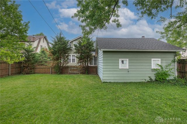 15 Kenwood Drive, Middletown, OH 45042