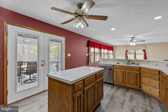 6960 HIDDEN BROOK DR, Gloucester, VA 23061