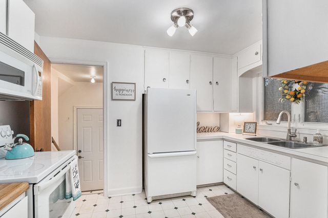 215 W Hamilton Lane, Battle Creek, MI 49015