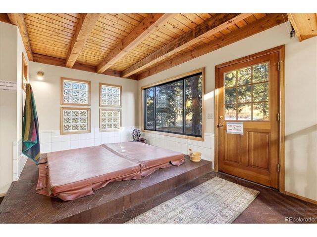 24999 Grandview Ave, Golden, CO 80401