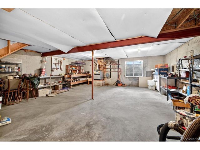 24999 Grandview Ave, Golden, CO 80401