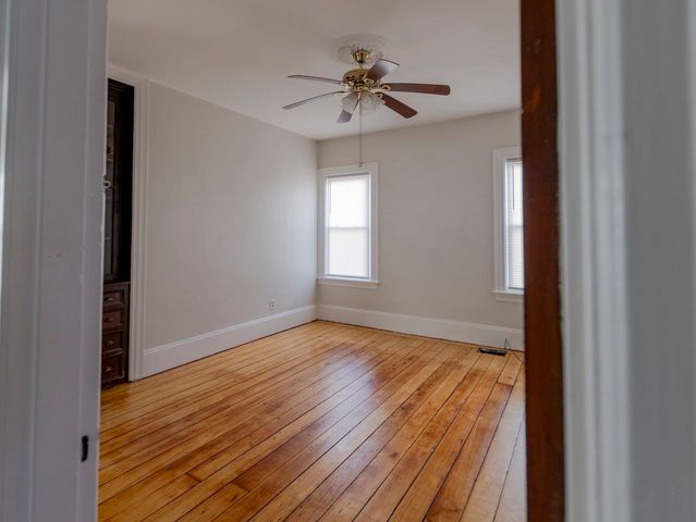 18 Meader St 1, Providence, RI 02909