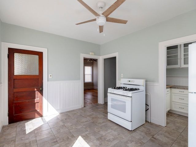 18 Meader St 1, Providence, RI 02909