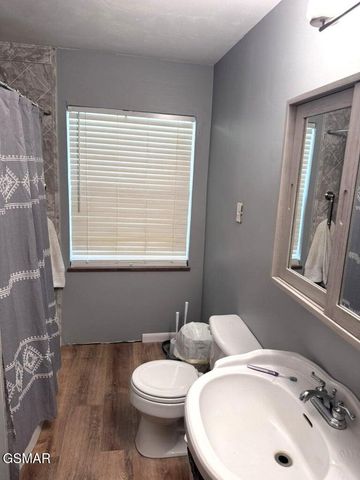 200 Highland View Drive, Knoxville, TN 37920