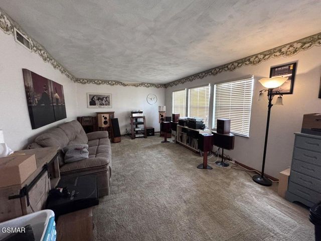 200 Highland View Drive, Knoxville, TN 37920
