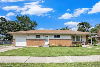 24701 Wood Street, Saint Clair Shores, MI 48080