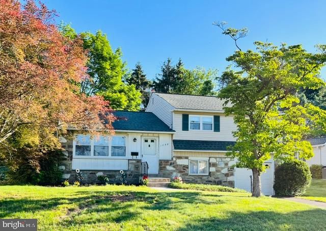 1258 TULIP RD, Warminster, PA 18974