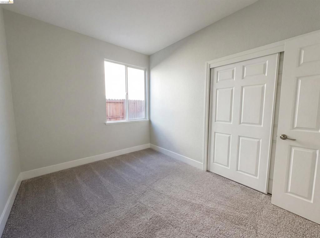 Image 27 of property listing at 300 Perkins Ct, Suisun City, CA 94585