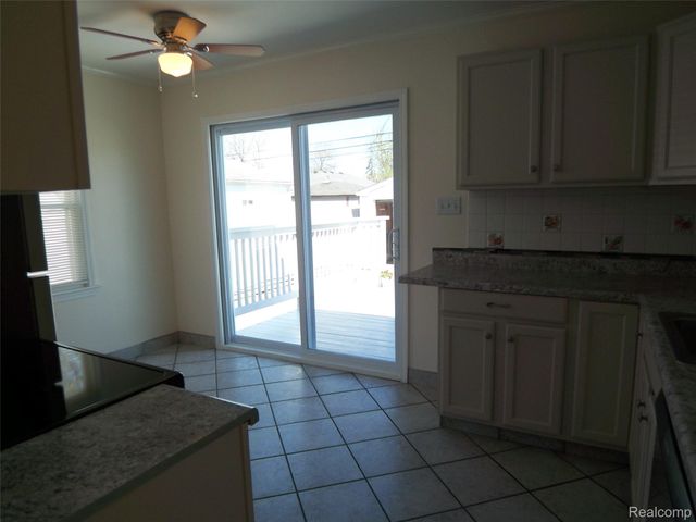 8269 Sterling, Center Line, MI 48015