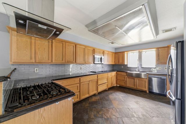 12806 Highland Hills Drive, Cypress, TX 77429