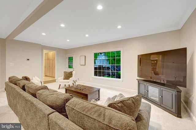 2006 CARRIAGE CT, Vienna, VA 22181