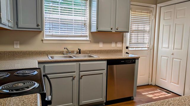 11 Bama Lane C7, Ringgold, GA 30736