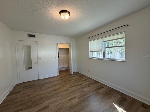 3230 W SAINT CONRAD STREET, Tampa, FL 33607