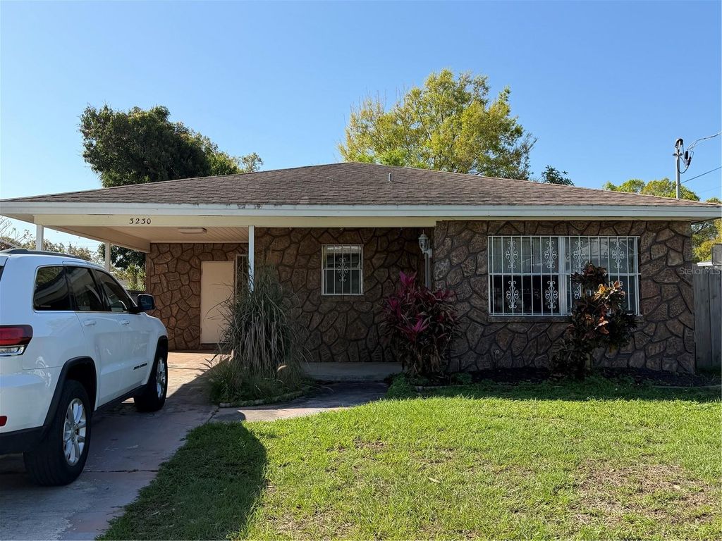 3230 W SAINT CONRAD STREET, Tampa, FL 33607