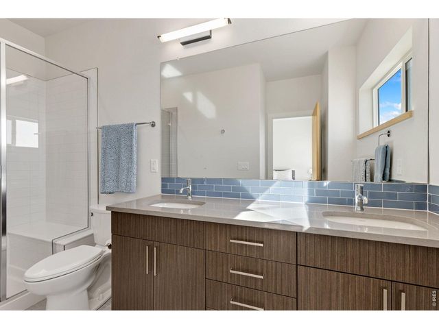 737 Kubat Ln B, Longmont, CO 80503