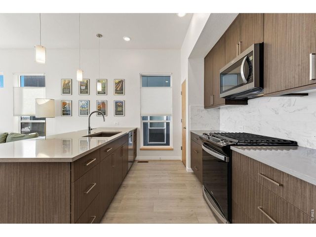 737 Kubat Ln B, Longmont, CO 80503