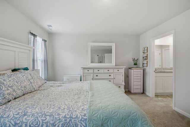 806 Dallas Dr, Columbia, TN 38401