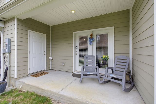 806 Dallas Dr, Columbia, TN 38401