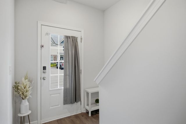 806 Dallas Dr, Columbia, TN 38401