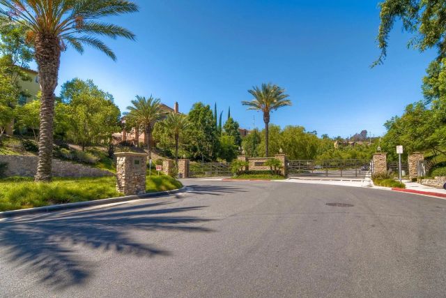 2674 Escala Circle, San Diego, CA 92108