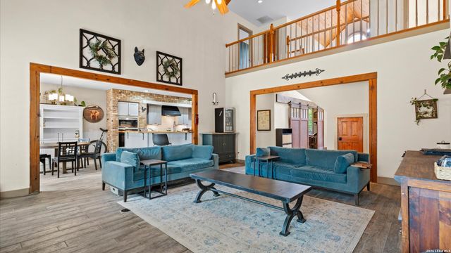 1716 Phantom Rider, Spring Branch, TX 78070