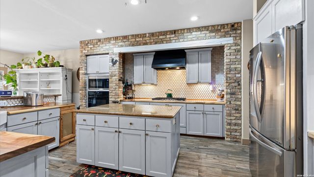 1716 Phantom Rider, Spring Branch, TX 78070