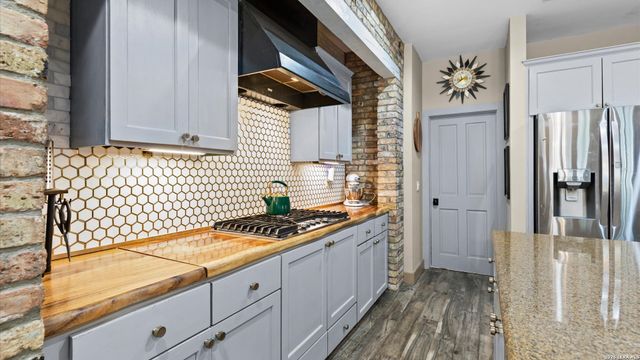 1716 Phantom Rider, Spring Branch, TX 78070