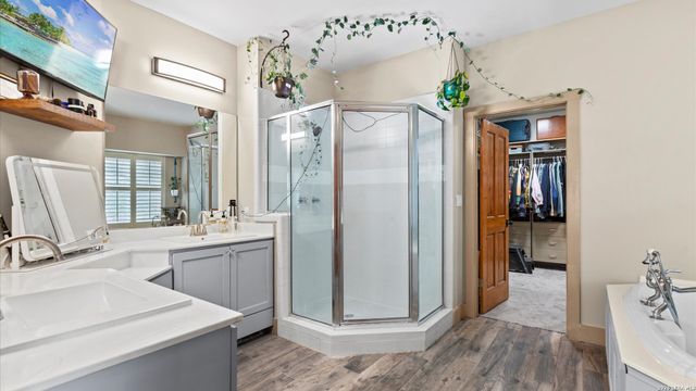 1716 Phantom Rider, Spring Branch, TX 78070