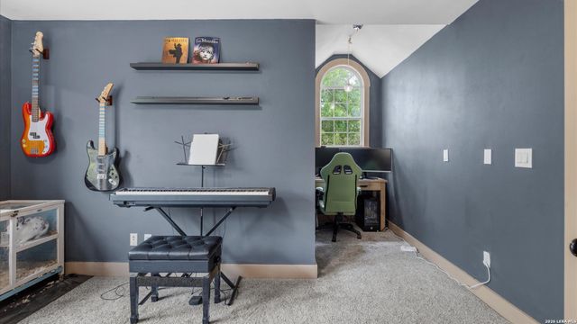 1716 Phantom Rider, Spring Branch, TX 78070