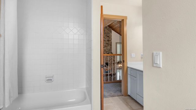 1716 Phantom Rider, Spring Branch, TX 78070