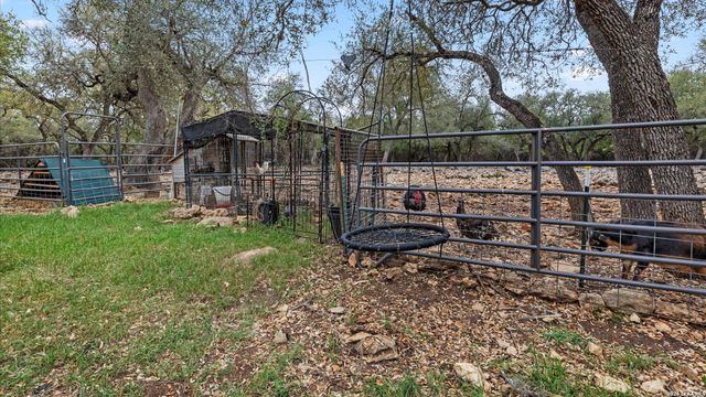 1716 Phantom Rider, Spring Branch, TX 78070