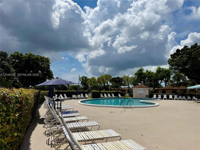 14790 Bonaire Blvd 202, Delray Beach, FL 33446
