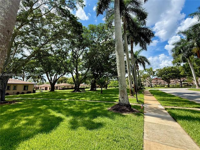 14790 Bonaire Blvd 202, Delray Beach, FL 33446