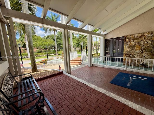 14790 Bonaire Blvd 202, Delray Beach, FL 33446