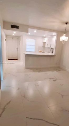 14790 Bonaire Blvd 202, Delray Beach, FL 33446