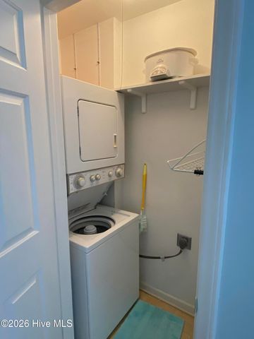 1615 Carolina Beach Avenue N Apt E5, Carolina Beach, NC 28428