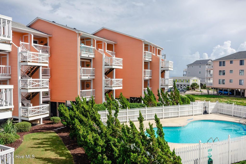 1615 Carolina Beach Avenue N Apt E5, Carolina Beach, NC 28428