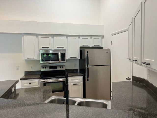 9999 Summerbreeze Drive 105, Sunrise, FL 33322