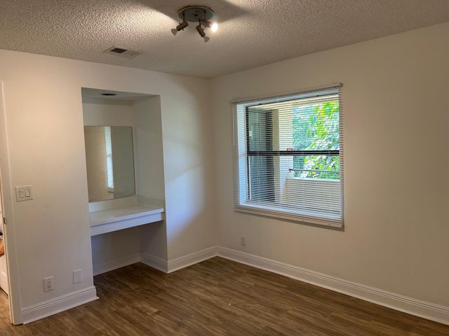 9999 Summerbreeze Drive 105, Sunrise, FL 33322