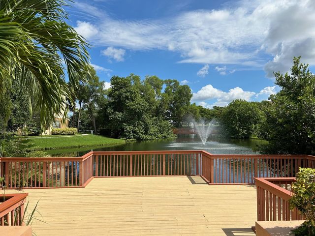 9999 Summerbreeze Drive 105, Sunrise, FL 33322